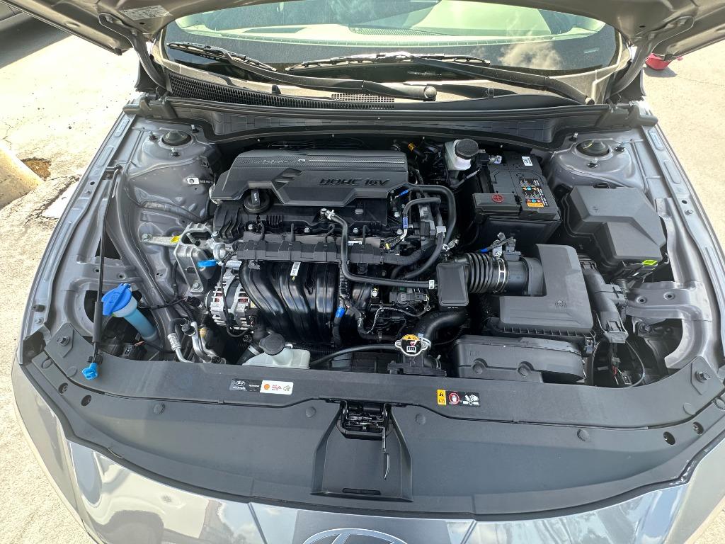 2025 Hyundai Elantra SEL - Photo 18