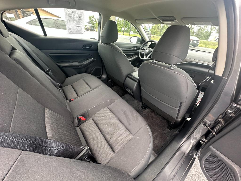 2025 Nissan Altima SV - Photo 15
