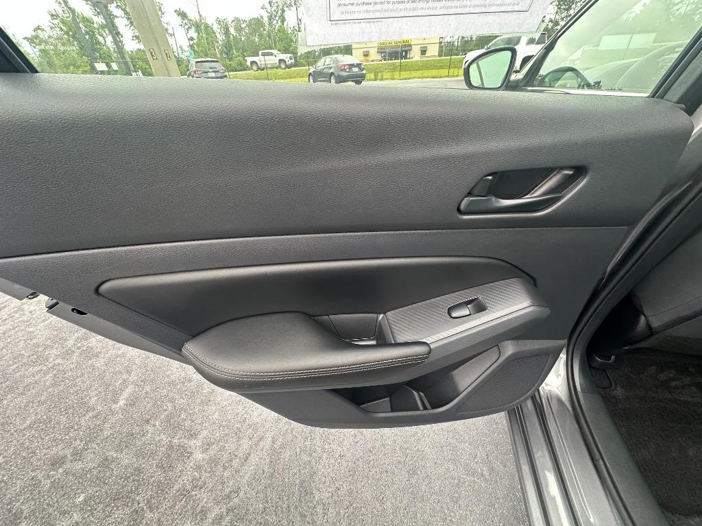 2025 Nissan Altima SV - Photo 14