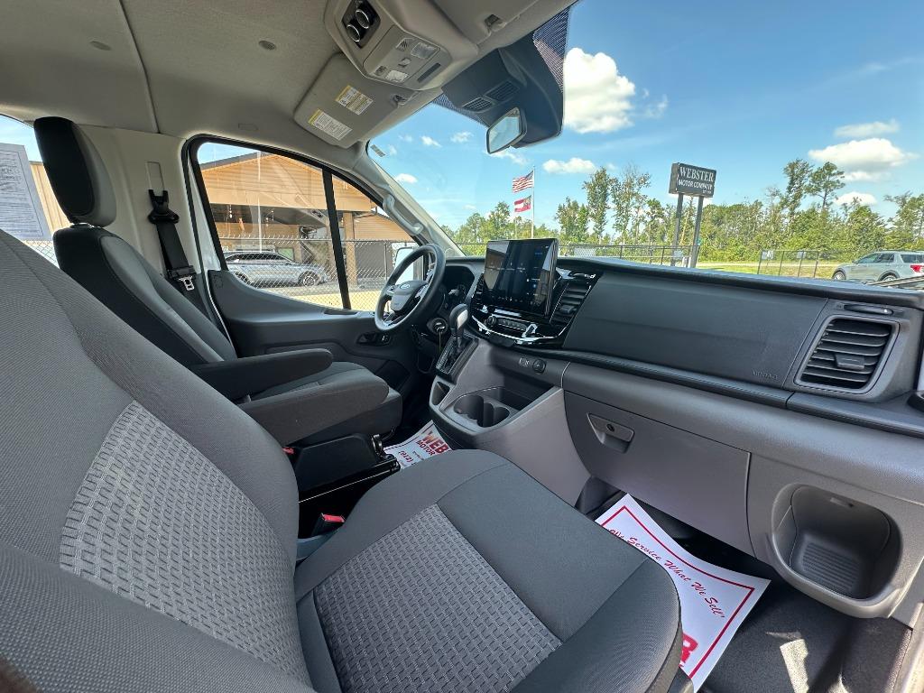 Ford T350 Vans photo 16