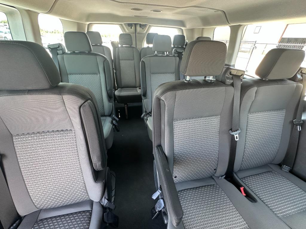 Ford T350 Vans photo 13