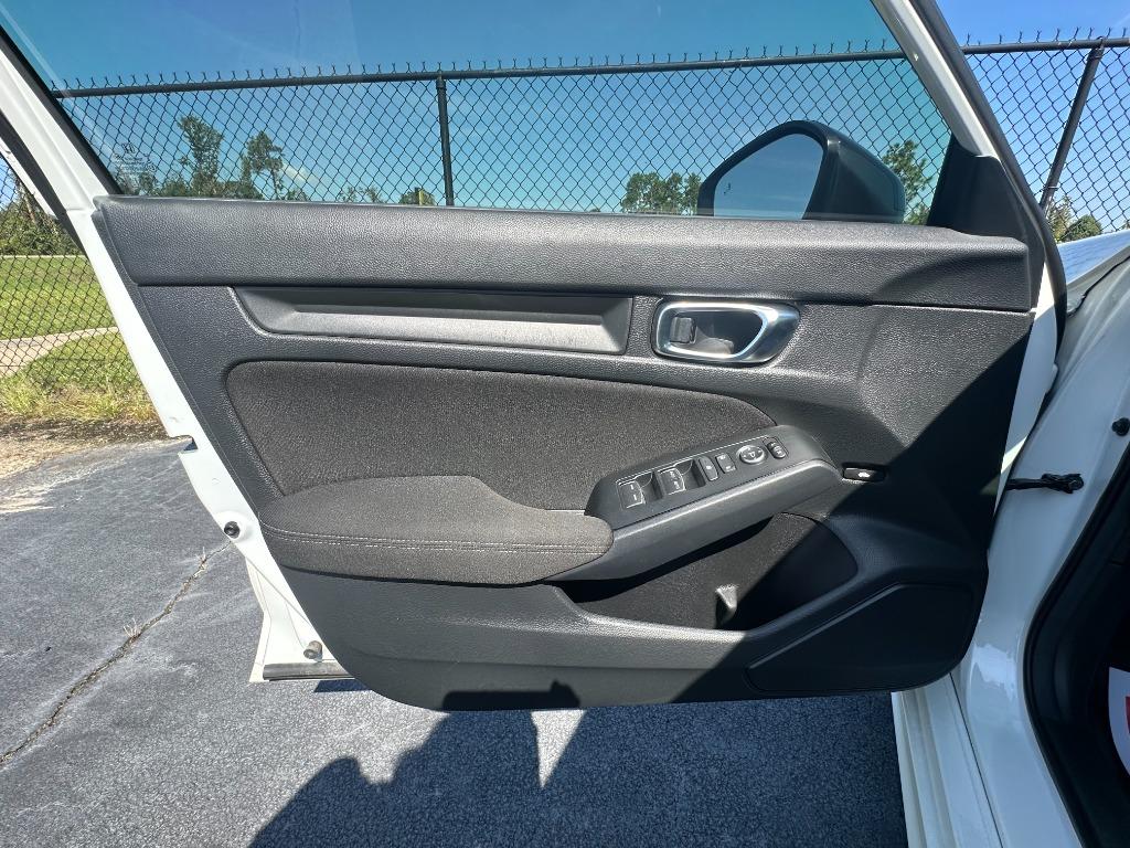 Honda Civic photo 10