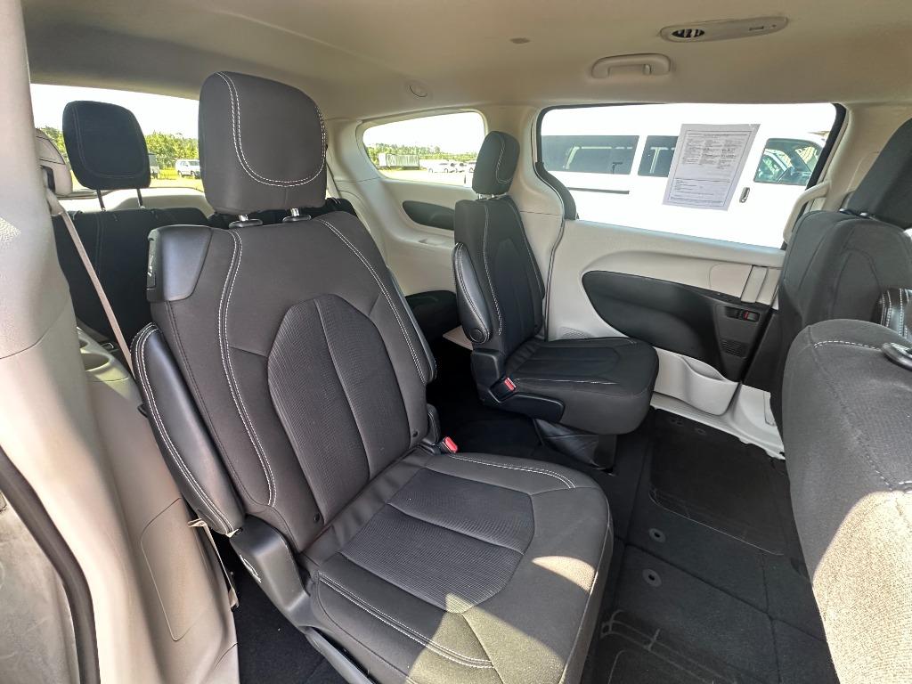 Chrysler Voyager photo 17