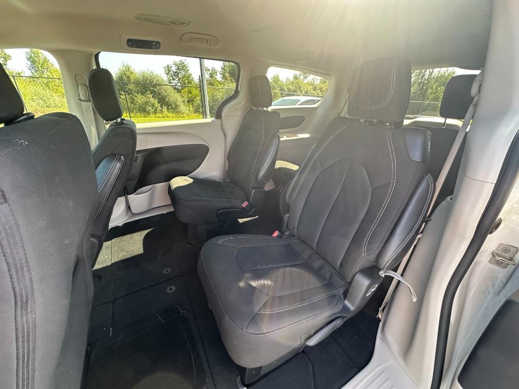 Chrysler Voyager photo 15